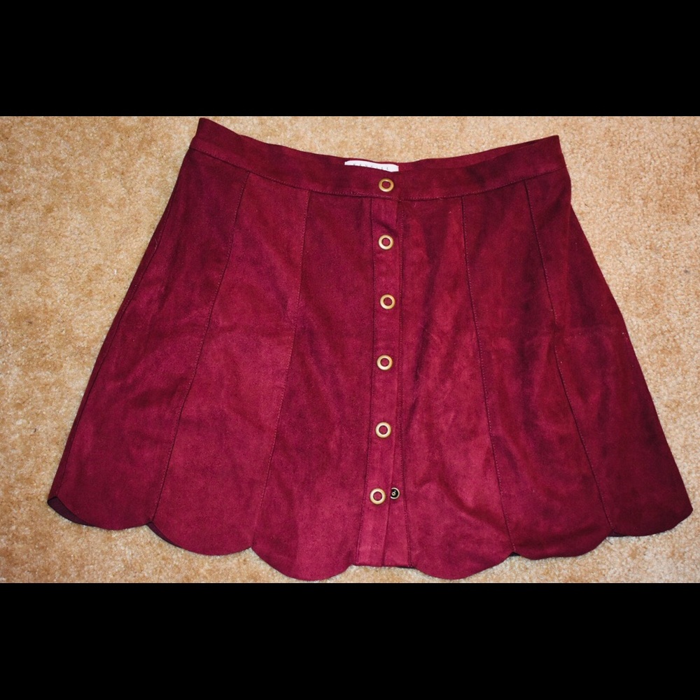 High-waisted velvety skirt
